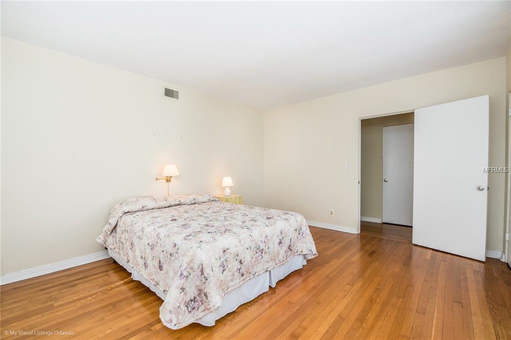 1713 SUNSET DRIVE, CLERMONT, Florida 34711, 3 Bedrooms Bedrooms, 6 Rooms Rooms,2 BathroomsBathrooms,Residential,For sale,SUNSET,G4852762