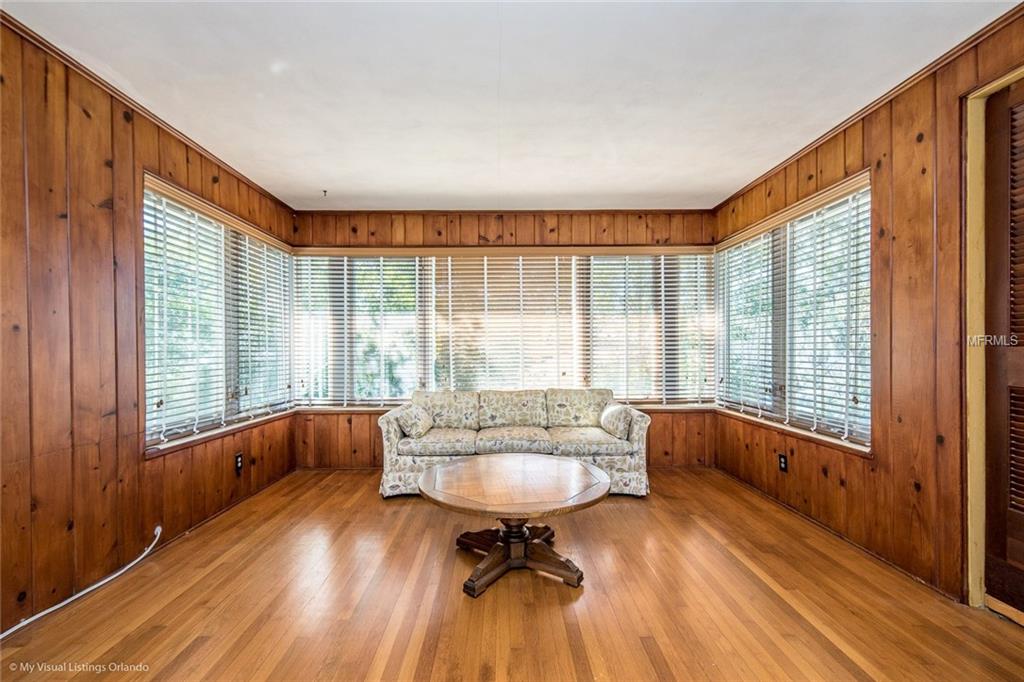 1713 SUNSET DRIVE, CLERMONT, Florida 34711, 3 Bedrooms Bedrooms, 6 Rooms Rooms,2 BathroomsBathrooms,Residential,For sale,SUNSET,G4852762