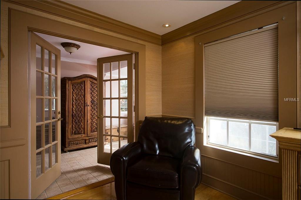 165 BARBADOS AVENUE, TAMPA, Florida 33606, 4 Bedrooms Bedrooms, 9 Rooms Rooms,2 BathroomsBathrooms,Residential,For sale,BARBADOS,T2928409