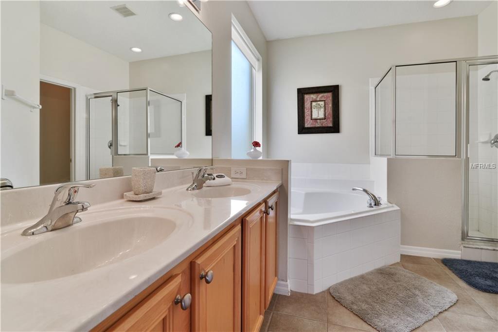 2714 LIDO KEY DRIVE, KISSIMMEE, Florida 34747, 6 Bedrooms Bedrooms, 12 Rooms Rooms,5 BathroomsBathrooms,Residential,For sale,LIDO KEY,S4851171