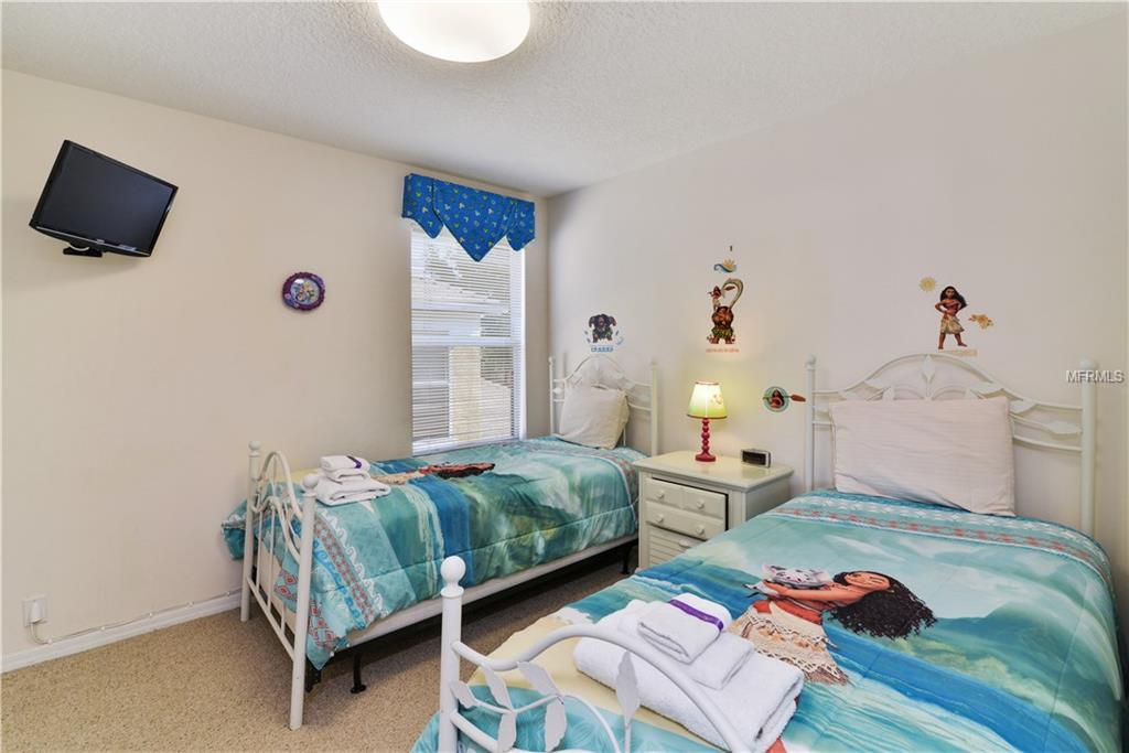 2714 LIDO KEY DRIVE, KISSIMMEE, Florida 34747, 6 Bedrooms Bedrooms, 12 Rooms Rooms,5 BathroomsBathrooms,Residential,For sale,LIDO KEY,S4851171