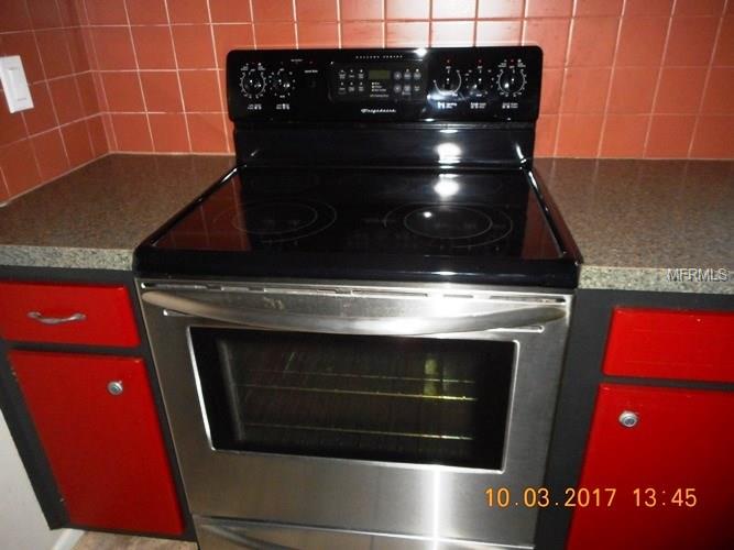 6645 1ST AVENUE N, ST PETERSBURG, Florida 33710, 2 Bedrooms Bedrooms, 5 Rooms Rooms,1 BathroomBathrooms,Residential,For sale,1ST,T2911075