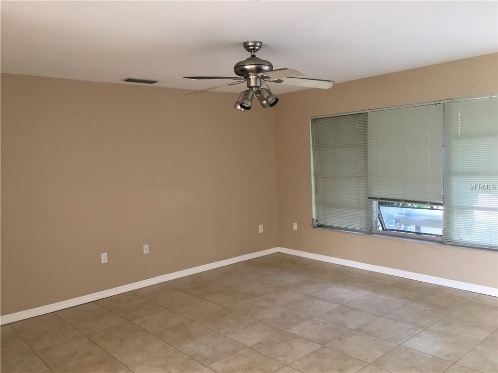 1720 CAMBRIDGE DRIVE, VENICE, Florida 34293, 2 Bedrooms Bedrooms, 7 Rooms Rooms,2 BathroomsBathrooms,Residential,For sale,CAMBRIDGE,A4205042