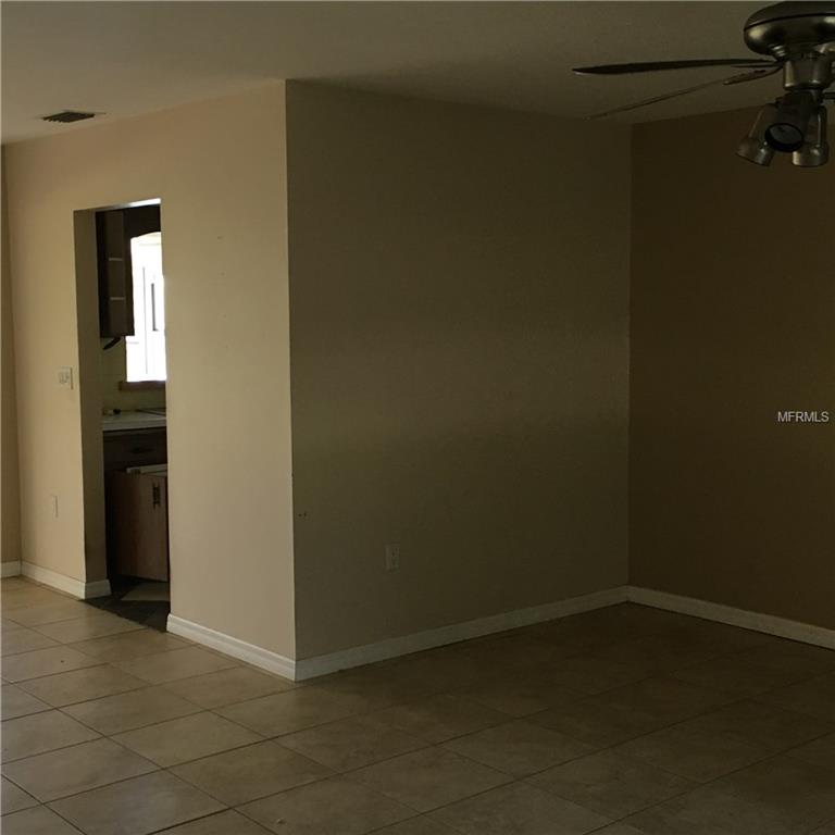 1720 CAMBRIDGE DRIVE, VENICE, Florida 34293, 2 Bedrooms Bedrooms, 7 Rooms Rooms,2 BathroomsBathrooms,Residential,For sale,CAMBRIDGE,A4205042