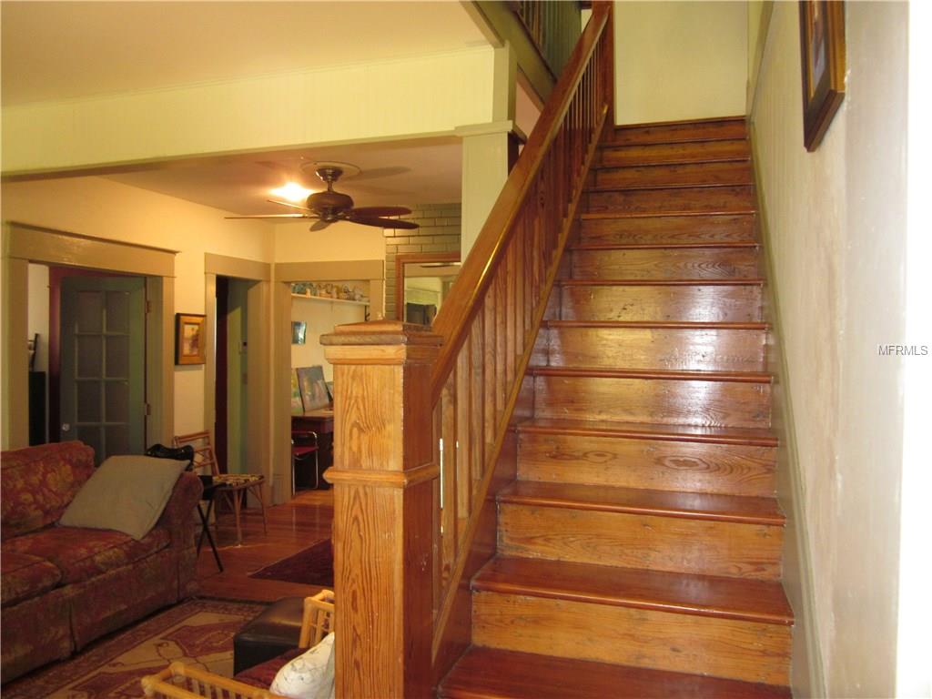 5419 DELETTE AVENUE S, GULFPORT, Florida 33707, 3 Bedrooms Bedrooms, 8 Rooms Rooms,2 BathroomsBathrooms,Residential,For sale,DELETTE,U7845564