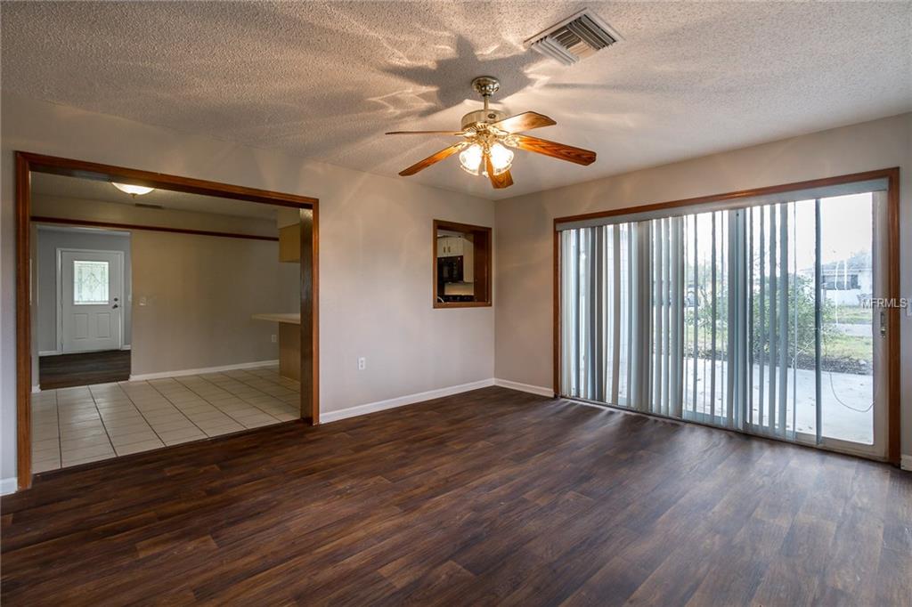 1536 DOLPHIN DRIVE, LAKELAND, Florida 33801, 3 Bedrooms Bedrooms, 3 Rooms Rooms,2 BathroomsBathrooms,Residential,For sale,DOLPHIN,T2928410