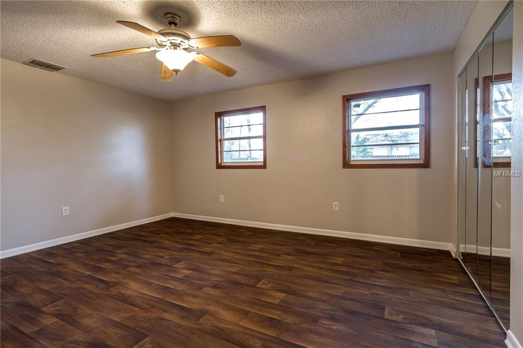 1536 DOLPHIN DRIVE, LAKELAND, Florida 33801, 3 Bedrooms Bedrooms, 3 Rooms Rooms,2 BathroomsBathrooms,Residential,For sale,DOLPHIN,T2928410