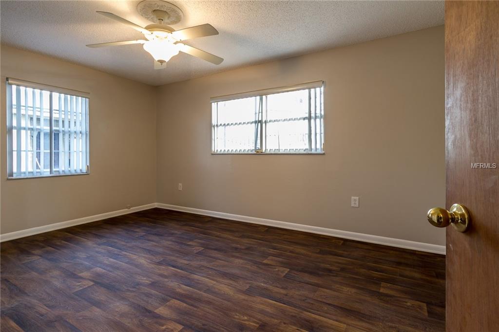 1536 DOLPHIN DRIVE, LAKELAND, Florida 33801, 3 Bedrooms Bedrooms, 3 Rooms Rooms,2 BathroomsBathrooms,Residential,For sale,DOLPHIN,T2928410