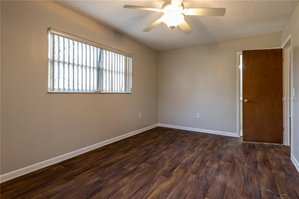 1536 DOLPHIN DRIVE, LAKELAND, Florida 33801, 3 Bedrooms Bedrooms, 3 Rooms Rooms,2 BathroomsBathrooms,Residential,For sale,DOLPHIN,T2928410