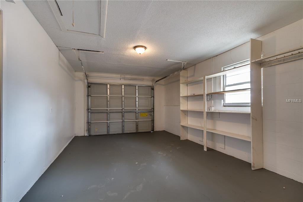 1536 DOLPHIN DRIVE, LAKELAND, Florida 33801, 3 Bedrooms Bedrooms, 3 Rooms Rooms,2 BathroomsBathrooms,Residential,For sale,DOLPHIN,T2928410