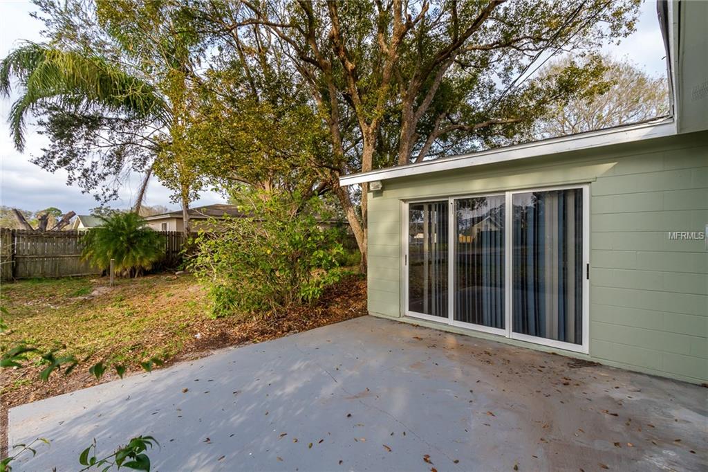 1536 DOLPHIN DRIVE, LAKELAND, Florida 33801, 3 Bedrooms Bedrooms, 3 Rooms Rooms,2 BathroomsBathrooms,Residential,For sale,DOLPHIN,T2928410