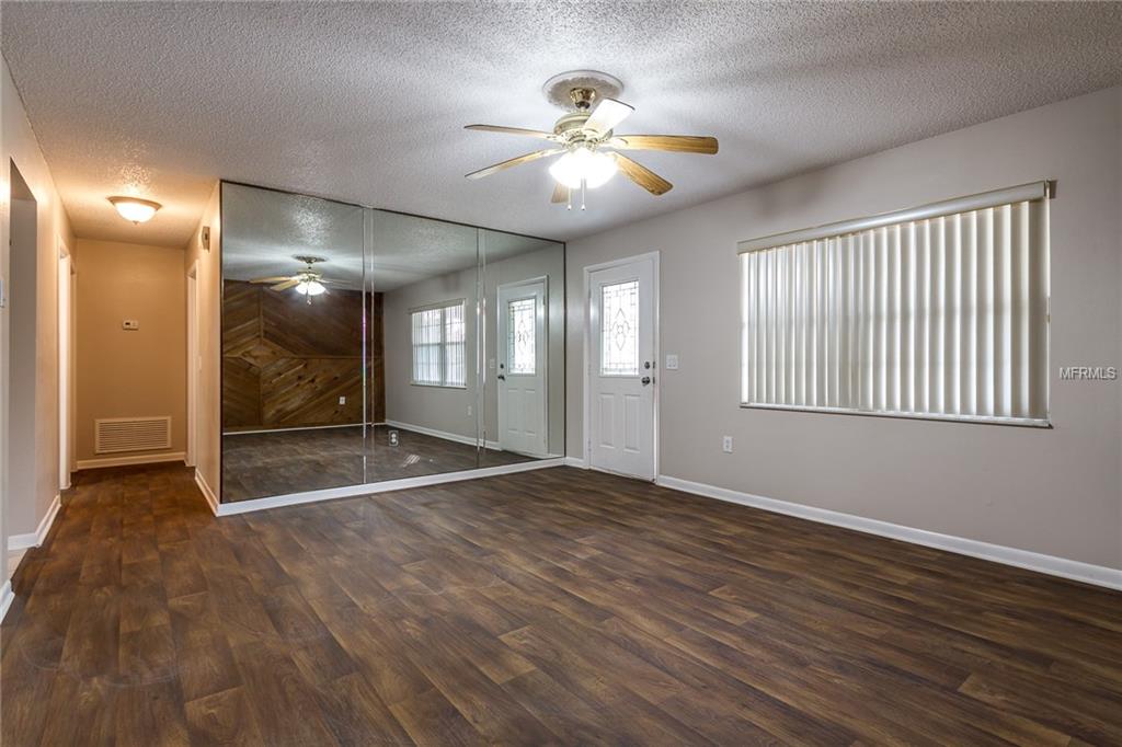 1536 DOLPHIN DRIVE, LAKELAND, Florida 33801, 3 Bedrooms Bedrooms, 3 Rooms Rooms,2 BathroomsBathrooms,Residential,For sale,DOLPHIN,T2928410