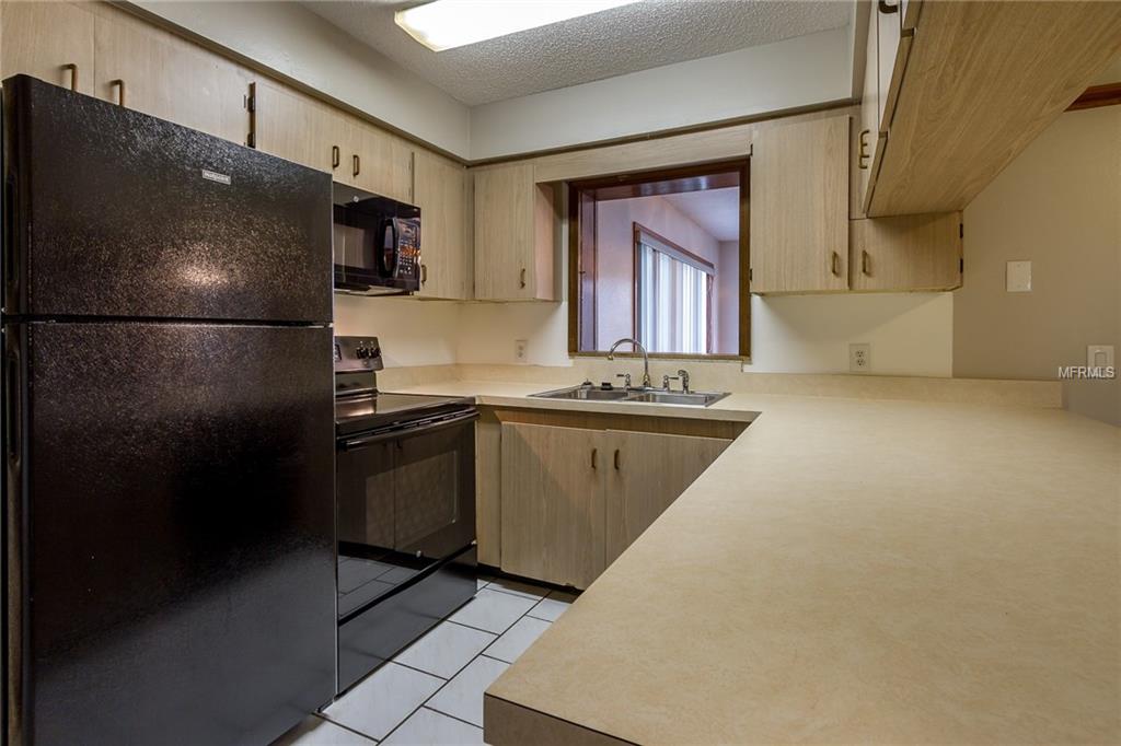 1536 DOLPHIN DRIVE, LAKELAND, Florida 33801, 3 Bedrooms Bedrooms, 3 Rooms Rooms,2 BathroomsBathrooms,Residential,For sale,DOLPHIN,T2928410