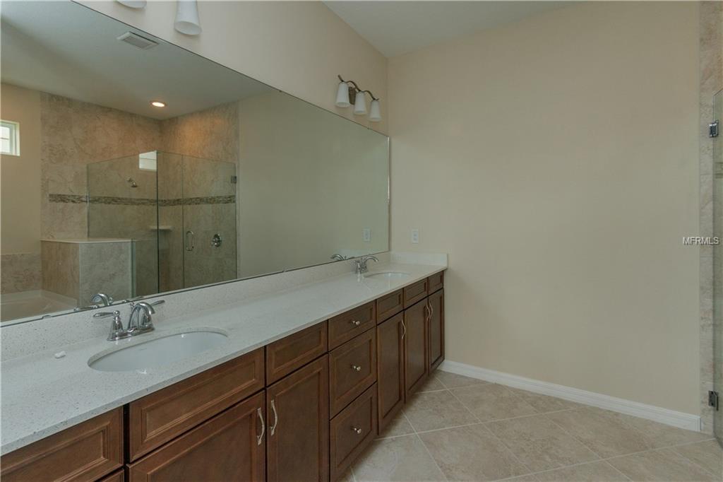 14892 ELLINGSWORTH LANE, WINTER GARDEN, Florida 34787, 4 Bedrooms Bedrooms, 5 Rooms Rooms,3 BathroomsBathrooms,Residential,For sale,ELLINGSWORTH,O5525788