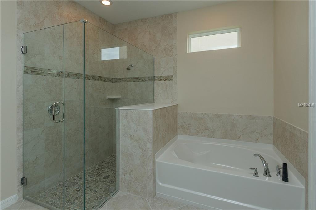 14892 ELLINGSWORTH LANE, WINTER GARDEN, Florida 34787, 4 Bedrooms Bedrooms, 5 Rooms Rooms,3 BathroomsBathrooms,Residential,For sale,ELLINGSWORTH,O5525788