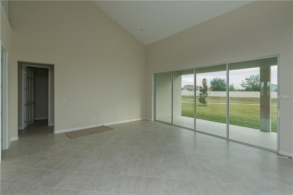 14892 ELLINGSWORTH LANE, WINTER GARDEN, Florida 34787, 4 Bedrooms Bedrooms, 5 Rooms Rooms,3 BathroomsBathrooms,Residential,For sale,ELLINGSWORTH,O5525788