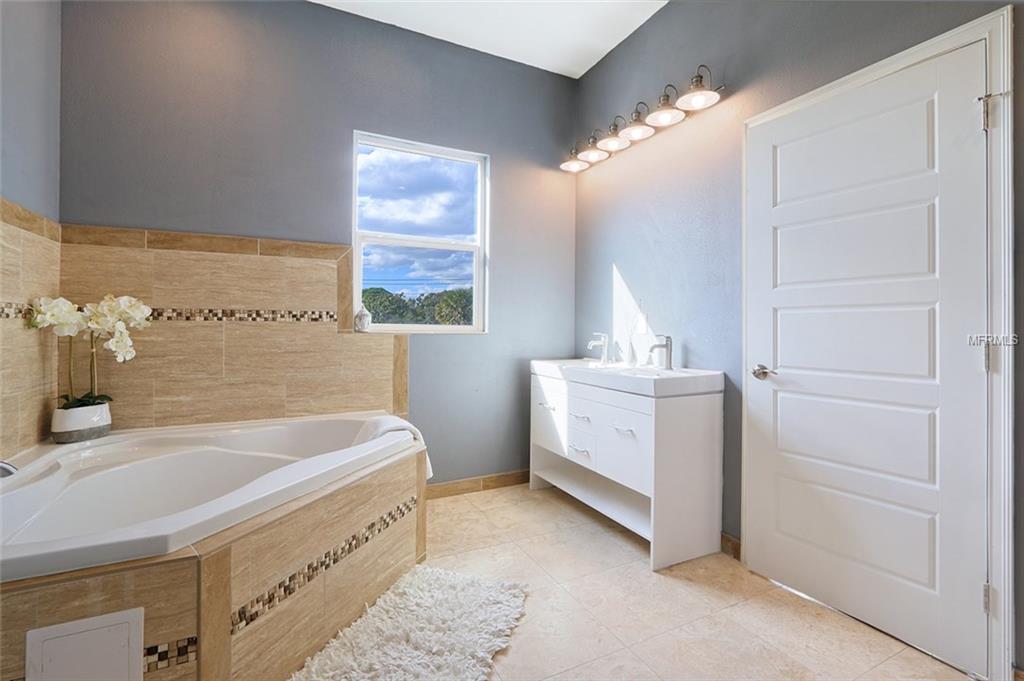 716 S 22ND STREET, TAMPA, Florida 33605, 3 Bedrooms Bedrooms, 3 Rooms Rooms,2 BathroomsBathrooms,Residential,For sale,22ND,T2915811