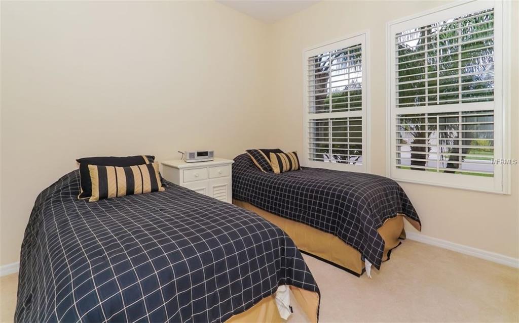 12062 THORNHILL COURT, LAKEWOOD RANCH, Florida 34202, 2 Bedrooms Bedrooms, 5 Rooms Rooms,2 BathroomsBathrooms,Residential,For sale,THORNHILL,A4204021