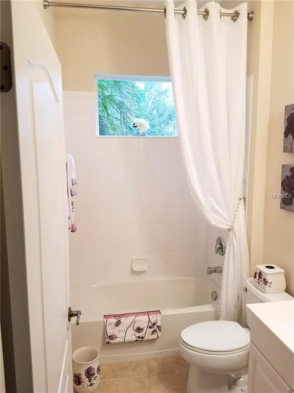 12062 THORNHILL COURT, LAKEWOOD RANCH, Florida 34202, 2 Bedrooms Bedrooms, 5 Rooms Rooms,2 BathroomsBathrooms,Residential,For sale,THORNHILL,A4204021