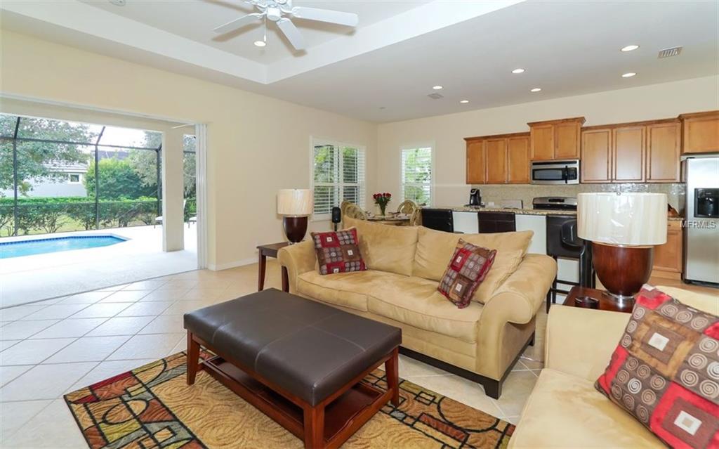 12062 THORNHILL COURT, LAKEWOOD RANCH, Florida 34202, 2 Bedrooms Bedrooms, 5 Rooms Rooms,2 BathroomsBathrooms,Residential,For sale,THORNHILL,A4204021