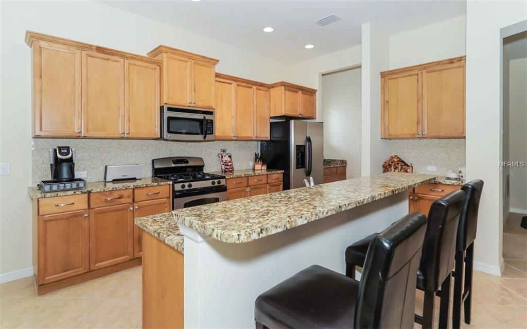 12062 THORNHILL COURT, LAKEWOOD RANCH, Florida 34202, 2 Bedrooms Bedrooms, 5 Rooms Rooms,2 BathroomsBathrooms,Residential,For sale,THORNHILL,A4204021