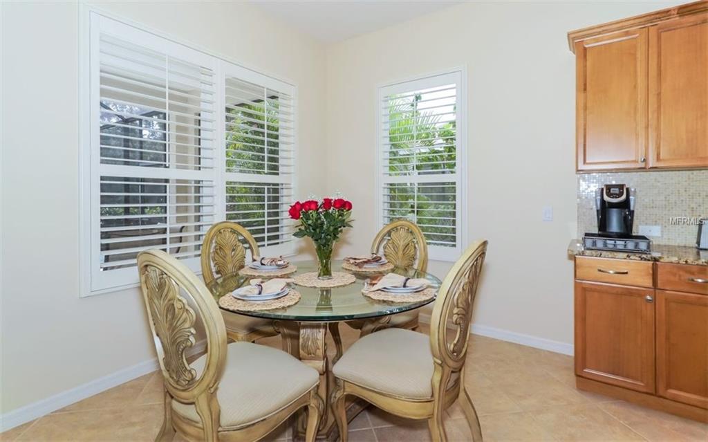 12062 THORNHILL COURT, LAKEWOOD RANCH, Florida 34202, 2 Bedrooms Bedrooms, 5 Rooms Rooms,2 BathroomsBathrooms,Residential,For sale,THORNHILL,A4204021