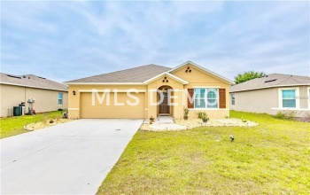 138 TRACY CIRCLE, HAINES CITY, Florida 33844, 3 Bedrooms Bedrooms, 5 Rooms Rooms,2 BathroomsBathrooms,Residential,For sale,TRACY,O5554575