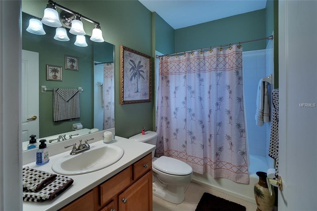 8027 HAVEN HARBOUR WAY, BRADENTON, Florida 34212, 2 Bedrooms Bedrooms, 7 Rooms Rooms,2 BathroomsBathrooms,Residential,For sale,HAVEN HARBOUR,A4206438