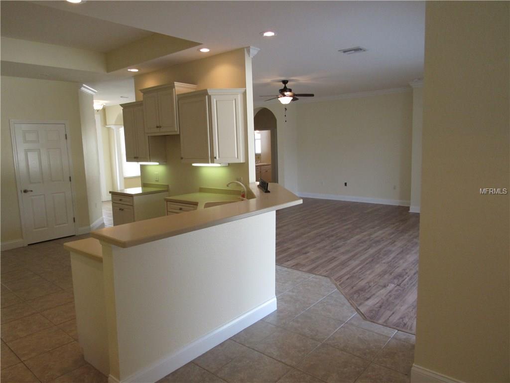 5517 PEBBLE BEACH DRIVE, LAKELAND, Florida 33812, 4 Bedrooms Bedrooms, 11 Rooms Rooms,3 BathroomsBathrooms,Residential,For sale,PEBBLE BEACH,L4725271