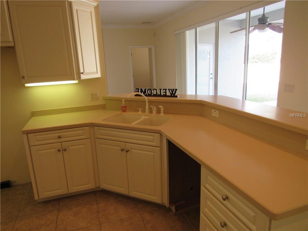 5517 PEBBLE BEACH DRIVE, LAKELAND, Florida 33812, 4 Bedrooms Bedrooms, 11 Rooms Rooms,3 BathroomsBathrooms,Residential,For sale,PEBBLE BEACH,L4725271