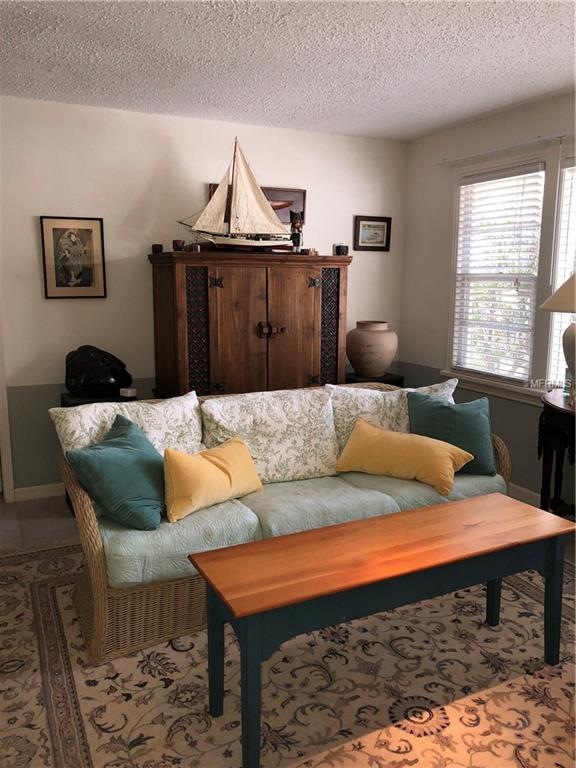 201 S SHADE AVENUE, SARASOTA, Florida 34237, 3 Bedrooms Bedrooms, 7 Rooms Rooms,1 BathroomBathrooms,Residential,For sale,SHADE,A4208800