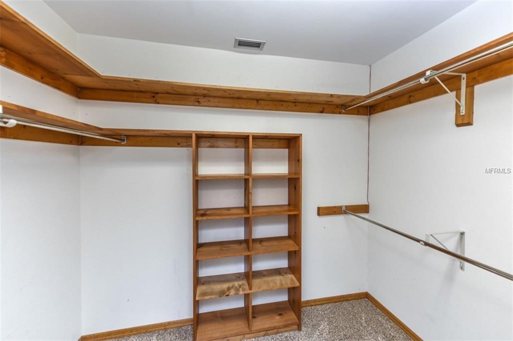 2664 MAPLELOFT LANE, SARASOTA, Florida 34232, 3 Bedrooms Bedrooms, 7 Rooms Rooms,3 BathroomsBathrooms,Residential,For sale,MAPLELOFT,A4209088