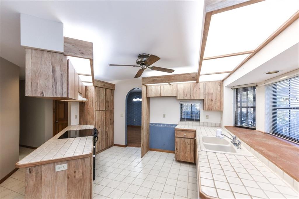 2664 MAPLELOFT LANE, SARASOTA, Florida 34232, 3 Bedrooms Bedrooms, 7 Rooms Rooms,3 BathroomsBathrooms,Residential,For sale,MAPLELOFT,A4209088