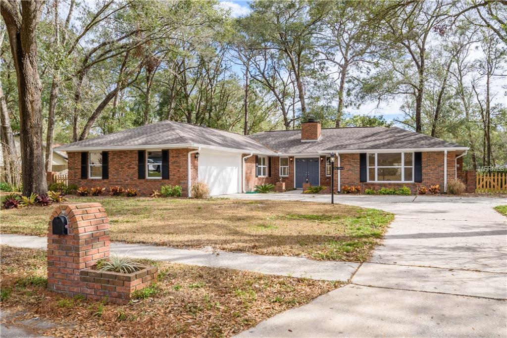 936 LARSON DRIVE, ALTAMONTE SPRINGS, Florida 32714, 3 Bedrooms Bedrooms, 9 Rooms Rooms,2 BathroomsBathrooms,Residential,For sale,LARSON,O5561684