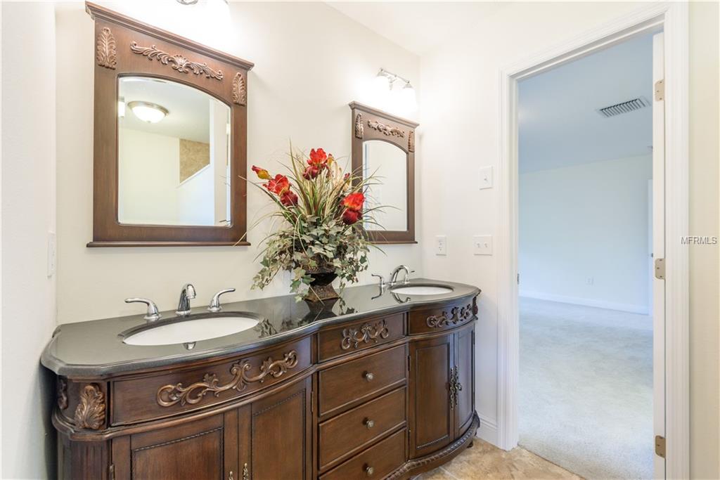 936 LARSON DRIVE, ALTAMONTE SPRINGS, Florida 32714, 3 Bedrooms Bedrooms, 9 Rooms Rooms,2 BathroomsBathrooms,Residential,For sale,LARSON,O5561684