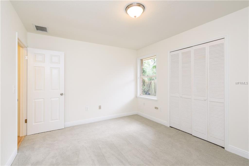 936 LARSON DRIVE, ALTAMONTE SPRINGS, Florida 32714, 3 Bedrooms Bedrooms, 9 Rooms Rooms,2 BathroomsBathrooms,Residential,For sale,LARSON,O5561684