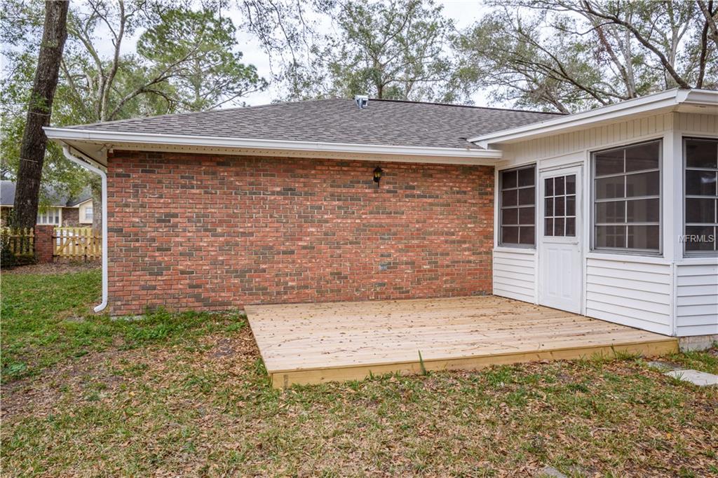 936 LARSON DRIVE, ALTAMONTE SPRINGS, Florida 32714, 3 Bedrooms Bedrooms, 9 Rooms Rooms,2 BathroomsBathrooms,Residential,For sale,LARSON,O5561684