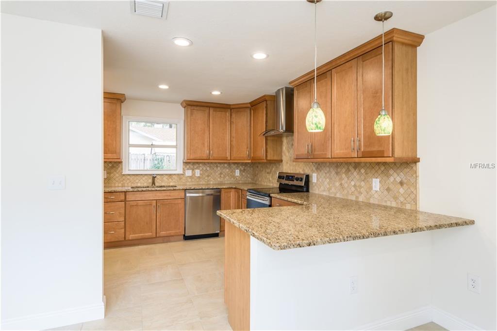 936 LARSON DRIVE, ALTAMONTE SPRINGS, Florida 32714, 3 Bedrooms Bedrooms, 9 Rooms Rooms,2 BathroomsBathrooms,Residential,For sale,LARSON,O5561684