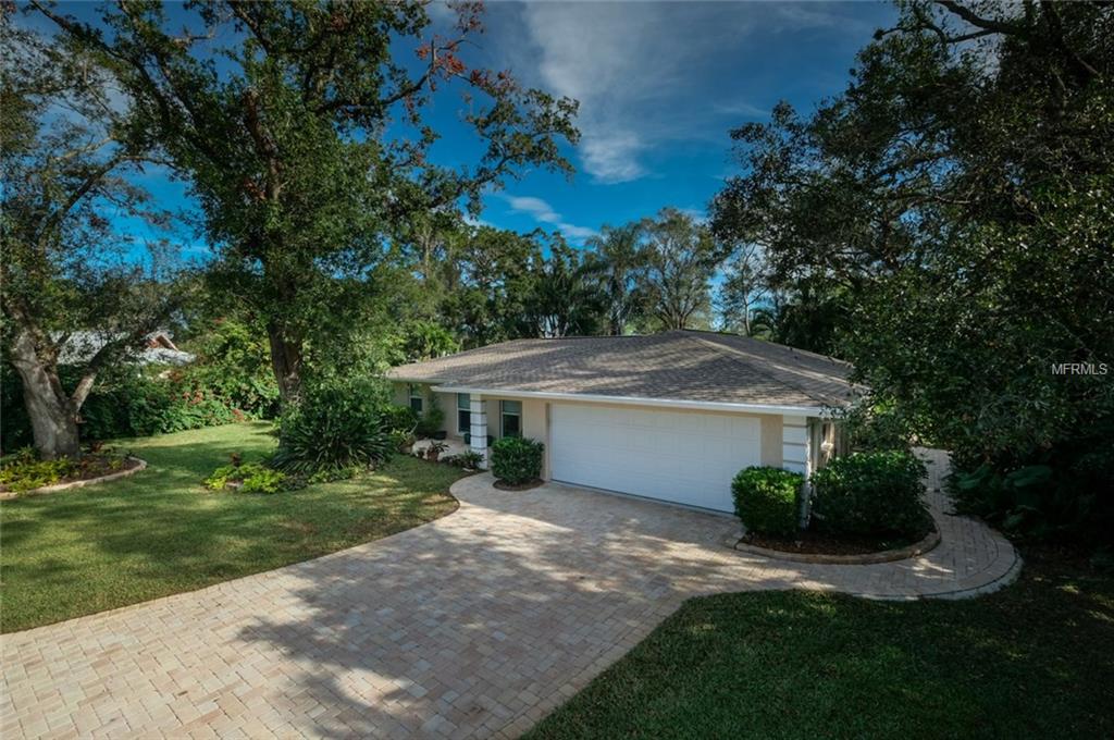 7711 THUNDERBIRD CIRCLE, SARASOTA, Florida 34243, 3 Bedrooms Bedrooms, 7 Rooms Rooms,2 BathroomsBathrooms,Residential,For sale,THUNDERBIRD,A4202836