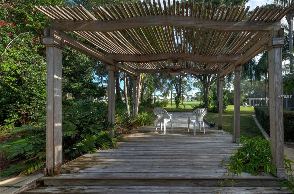 7711 THUNDERBIRD CIRCLE, SARASOTA, Florida 34243, 3 Bedrooms Bedrooms, 7 Rooms Rooms,2 BathroomsBathrooms,Residential,For sale,THUNDERBIRD,A4202836