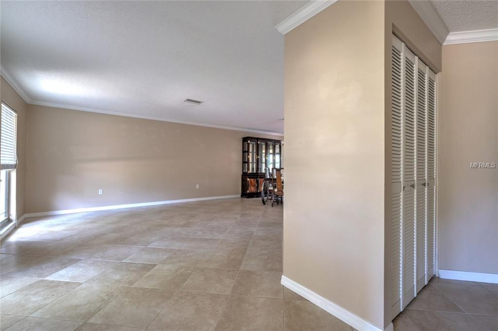7711 THUNDERBIRD CIRCLE, SARASOTA, Florida 34243, 3 Bedrooms Bedrooms, 7 Rooms Rooms,2 BathroomsBathrooms,Residential,For sale,THUNDERBIRD,A4202836