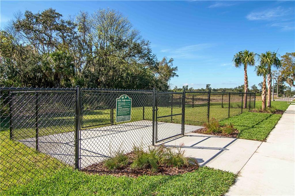 928 WYNNMERE WALK AVENUE, RUSKIN, Florida 33570, 3 Bedrooms Bedrooms, 5 Rooms Rooms,2 BathroomsBathrooms,Residential,For sale,WYNNMERE WALK,T2919900