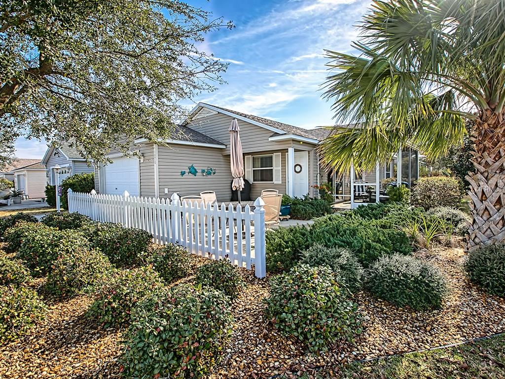 1872 ENDSLEY COURT, THE VILLAGES, Florida 32162, 2 Bedrooms Bedrooms, 4 Rooms Rooms,2 BathroomsBathrooms,Residential,For sale,ENDSLEY,G4852239