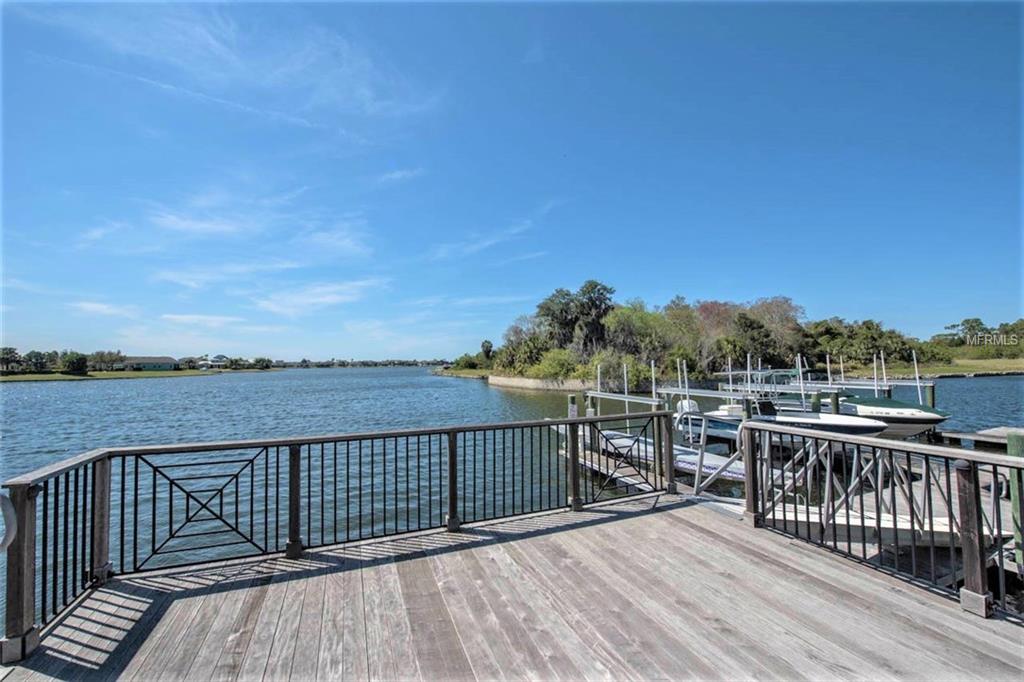 5212 BRIGHTON SHORE DRIVE, APOLLO BEACH, Florida 33572, 5 Bedrooms Bedrooms, 4 Rooms Rooms,3 BathroomsBathrooms,Residential,For sale,BRIGHTON SHORE,T2926917