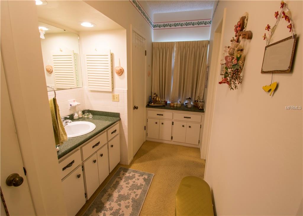 1250 17TH STREET NW, WINTER HAVEN, Florida 33881, 5 Bedrooms Bedrooms, 3 Rooms Rooms,3 BathroomsBathrooms,Residential,For sale,17TH,P4719048