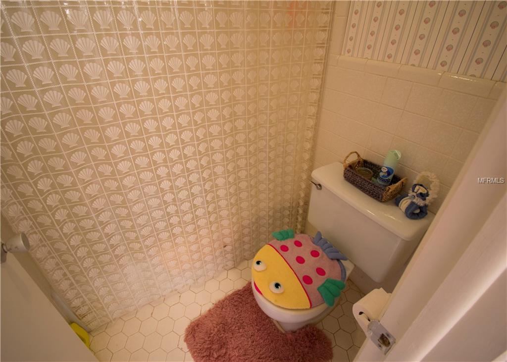 1250 17TH STREET NW, WINTER HAVEN, Florida 33881, 5 Bedrooms Bedrooms, 3 Rooms Rooms,3 BathroomsBathrooms,Residential,For sale,17TH,P4719048