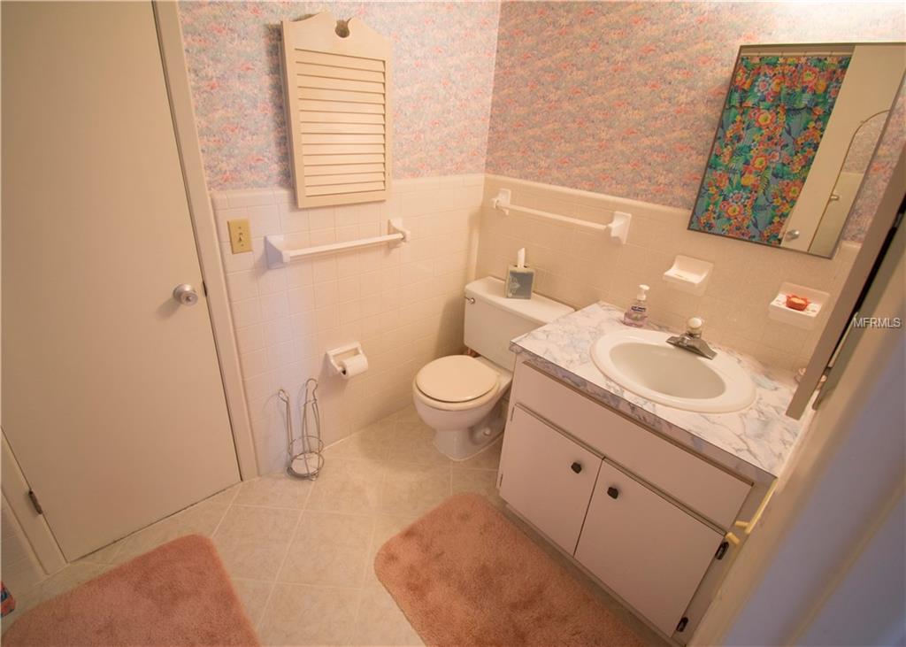 1250 17TH STREET NW, WINTER HAVEN, Florida 33881, 5 Bedrooms Bedrooms, 3 Rooms Rooms,3 BathroomsBathrooms,Residential,For sale,17TH,P4719048