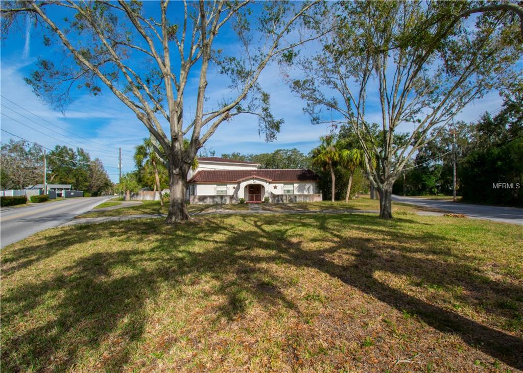 1250 17TH STREET NW, WINTER HAVEN, Florida 33881, 5 Bedrooms Bedrooms, 3 Rooms Rooms,3 BathroomsBathrooms,Residential,For sale,17TH,P4719048