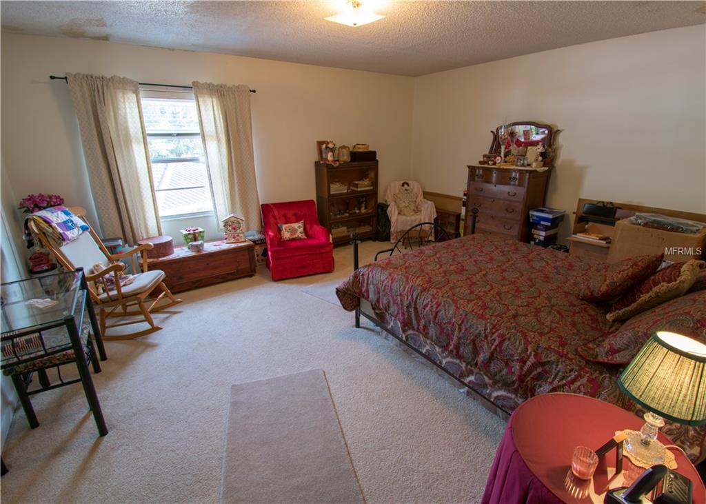 1250 17TH STREET NW, WINTER HAVEN, Florida 33881, 5 Bedrooms Bedrooms, 3 Rooms Rooms,3 BathroomsBathrooms,Residential,For sale,17TH,P4719048