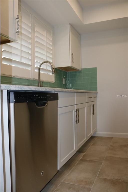 1701 PINEHURST ROAD, DUNEDIN, Florida 34698, 1 Bedroom Bedrooms, 4 Rooms Rooms,1 BathroomBathrooms,Residential,For sale,PINEHURST,U7815622